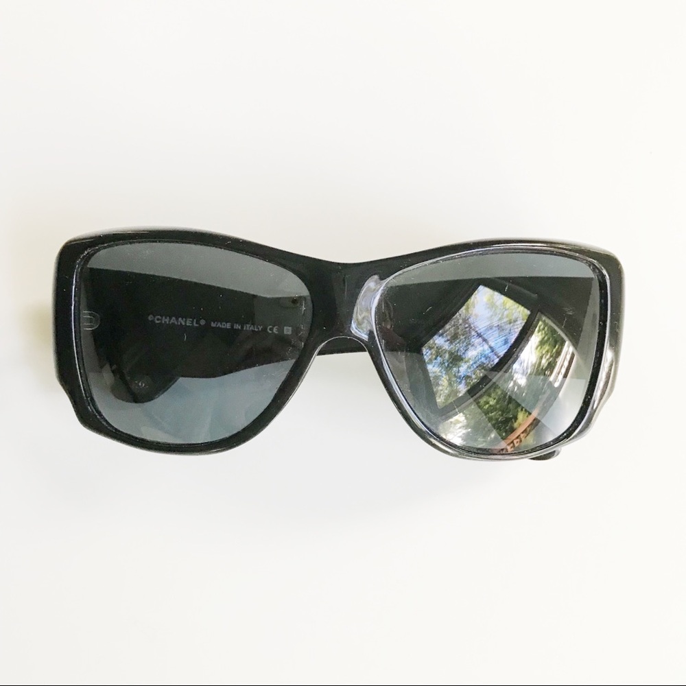 Black “C” Chanel Sunglasses
